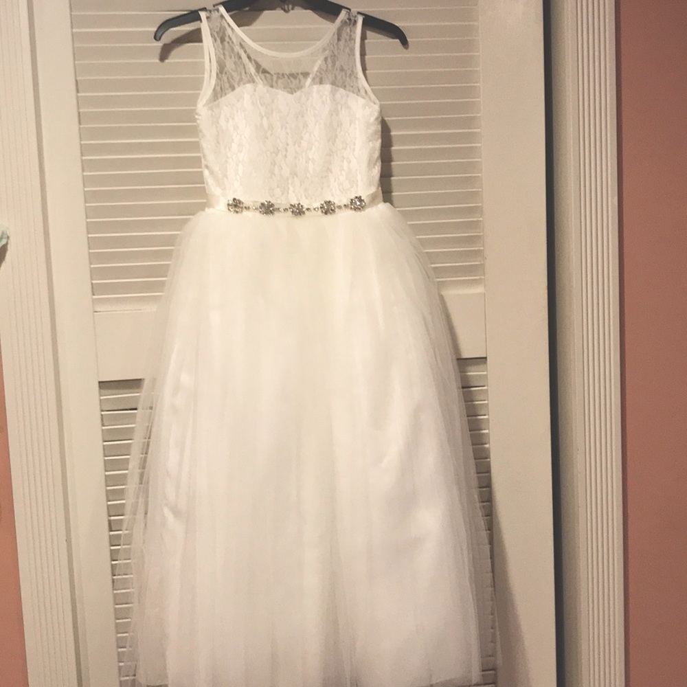 Communion or bridal dress. Size 10. Rosebuds.